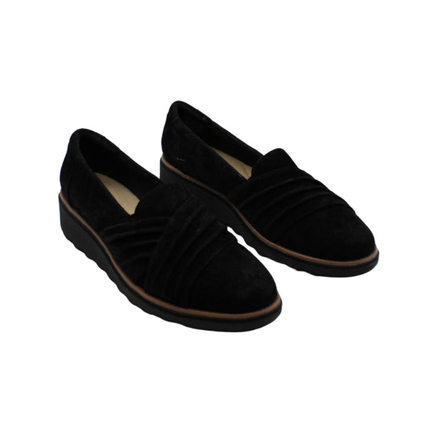 Collection by Clarks Womens Black Twin Gore Paneling Pleated Sharon Almond Toe Wedge Slip on Leather Loafers Shoes